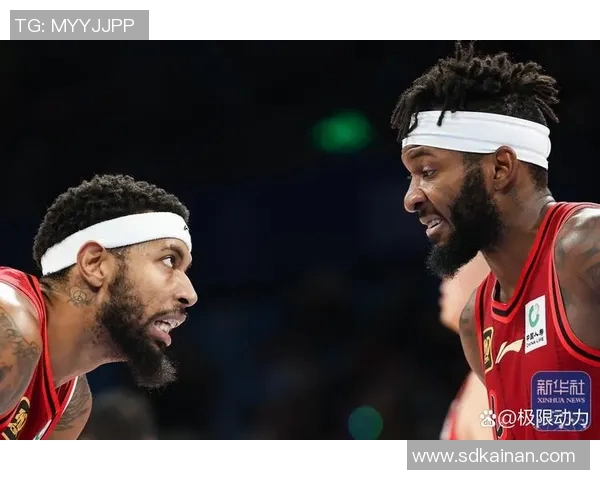 篮网队新赛季目标明确 全力冲击总冠军背后的战略布局与关键球员分析 篮网队新赛季目标明确 全力冲击总冠军背后的战略布局与关键球员分析